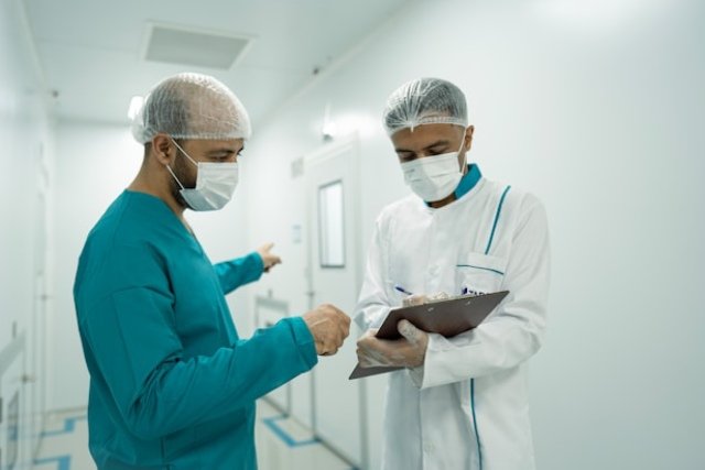 praticien hospitalier